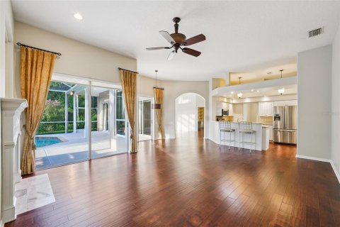 House in Tampa, Florida 4 bedrooms, 239.04 sq.m. № 1894944 - photo 12