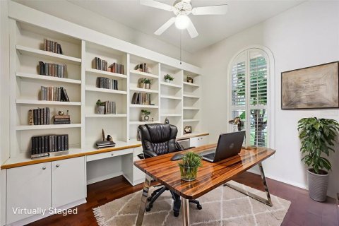 House in Tampa, Florida 4 bedrooms, 239.04 sq.m. № 1894944 - photo 9