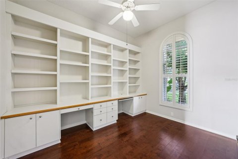House in Tampa, Florida 4 bedrooms, 239.04 sq.m. № 1894944 - photo 10