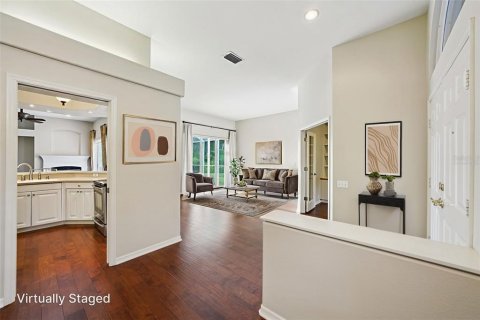 House in Tampa, Florida 4 bedrooms, 239.04 sq.m. № 1894944 - photo 6