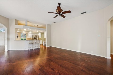 House in Tampa, Florida 4 bedrooms, 239.04 sq.m. № 1894944 - photo 14