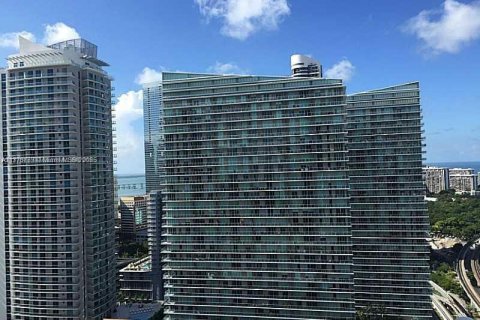 Condo in Miami, Florida, 1 bedroom  № 1868269 - photo 12