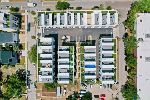 Adosado en alquiler en Tampa, Florida, 3 dormitorios, 194.82 m2 № 1780561 - foto 22