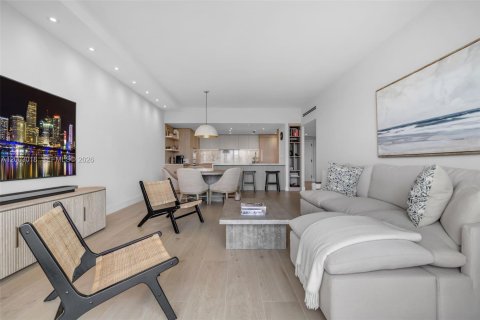 Condominio en venta en Key Biscayne, Florida, 2 dormitorios, 139.91 m2 № 2066483 - foto 3