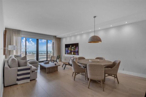 Condominio en venta en Key Biscayne, Florida, 2 dormitorios, 139.91 m2 № 2066483 - foto 2