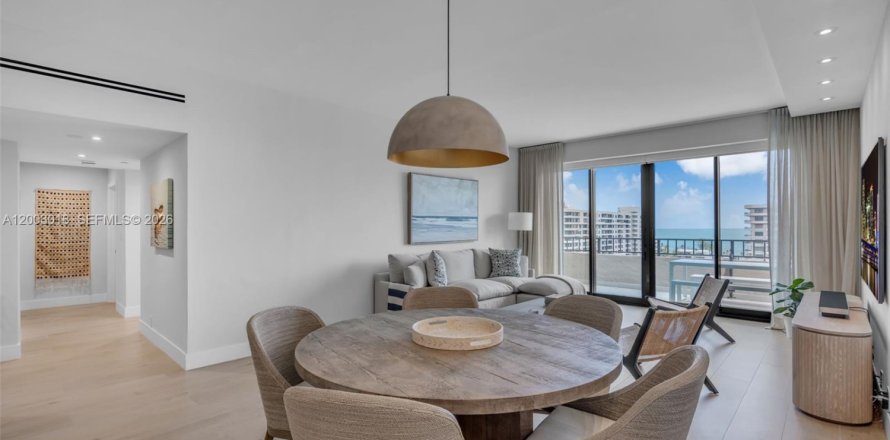 Condominio en Key Biscayne, Florida, 2 dormitorios  № 2066483