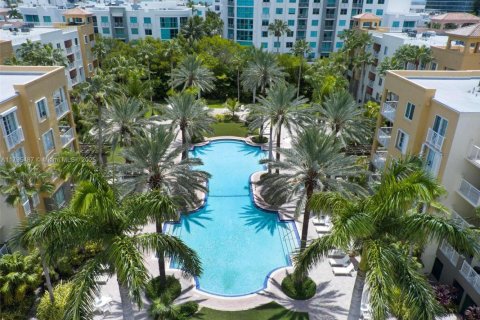 Condo in Miami Beach, Florida, 3 bedrooms  № 1726690 - photo 22