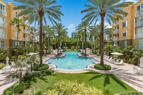 Condo in Miami Beach, Florida, 3 bedrooms  № 1726690 - photo 24