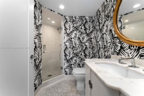 Condo in Miami Beach, Florida, 3 bedrooms  № 1726690 - photo 19