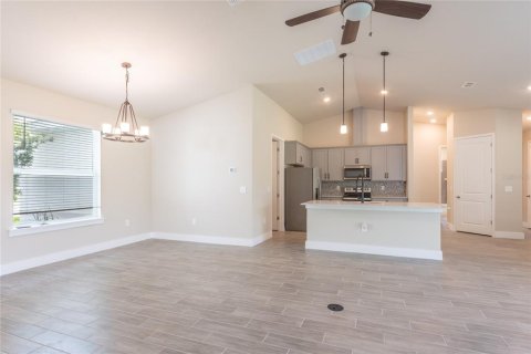 House in Punta Gorda, Florida 3 bedrooms, 186.08 sq.m. № 1436377 - photo 4