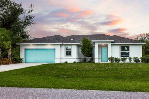 House in Punta Gorda, Florida 3 bedrooms, 186.08 sq.m. № 1436377 - photo 1