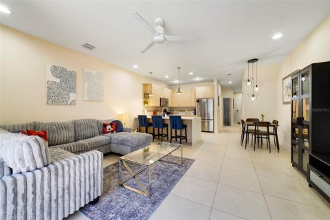 Touwnhouse à vendre à Clermont, Floride: 3 chambres, 139.45 m2 № 2097201 - photo 10