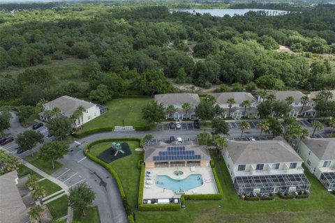 Touwnhouse à vendre à Clermont, Floride: 3 chambres, 139.45 m2 № 2097201 - photo 4