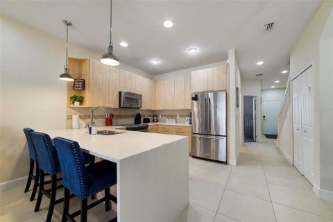 Touwnhouse à vendre à Clermont, Floride: 3 chambres, 139.45 m2 № 2097201 - photo 5