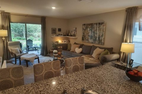 House in Zephyrhills, Florida 3 bedrooms, 140.84 sq.m. № 2113155 - photo 18