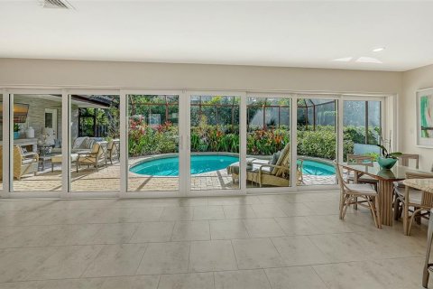 Casa en venta en Sarasota, Florida, 3 dormitorios, 248.61 m2 № 2233516 - foto 9