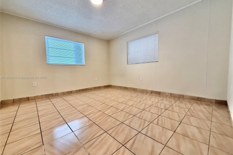 Copropriété à louer à Miami, Floride: 2 chambres, 74.32 m2 № 1949258 - photo 10