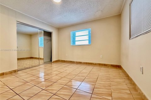 Copropriété à louer à Miami, Floride: 2 chambres, 74.32 m2 № 1949258 - photo 11