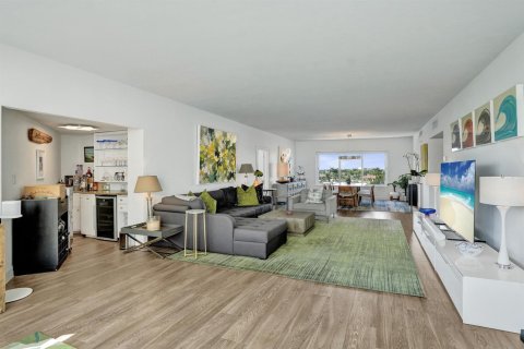 Condo in Fort Lauderdale, Florida, 3 bedrooms  № 2303579 - photo 16