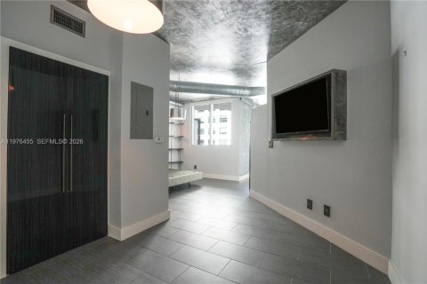 Condo in Miami, Florida  № 2040496 - photo 5