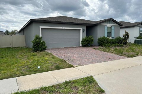 House in Haines City, Florida 4 bedrooms, 184.78 sq.m. № 2393708 - photo 3