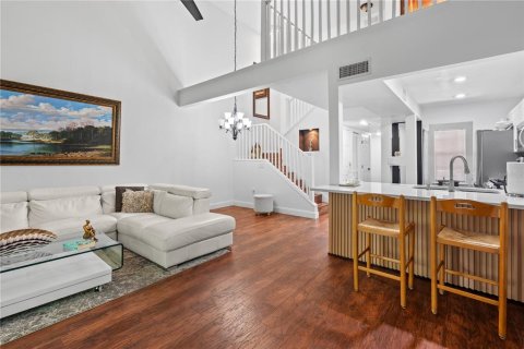 Condo in Gainesville, Florida, 2 bedrooms № 2226041 - photo 6