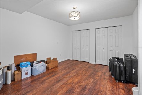 Condo in Gainesville, Florida, 2 bedrooms № 2226041 - photo 13
