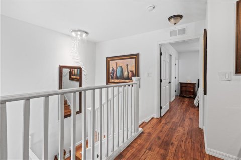 Condo in Gainesville, Florida, 2 bedrooms № 2226041 - photo 12