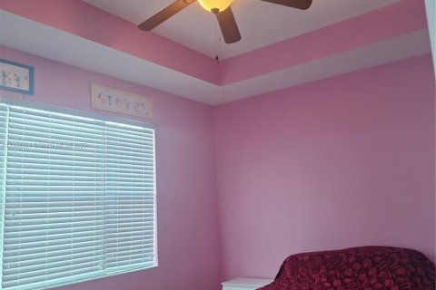 Villa ou maison à vendre à Port St. Lucie, Floride: 2 chambres, 150.13 m2 № 1947002 - photo 11