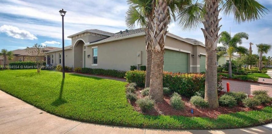 Villa ou maison à Port St. Lucie, Floride 2 chambres, 150.13 m2 № 1947002