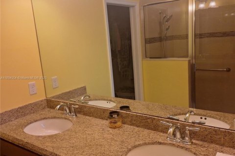 Villa ou maison à vendre à Port St. Lucie, Floride: 2 chambres, 150.13 m2 № 1947002 - photo 12