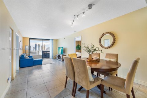 Copropriété à vendre à Aventura, Floride: 2 chambres, 91.97 m2 № 1859887 - photo 20