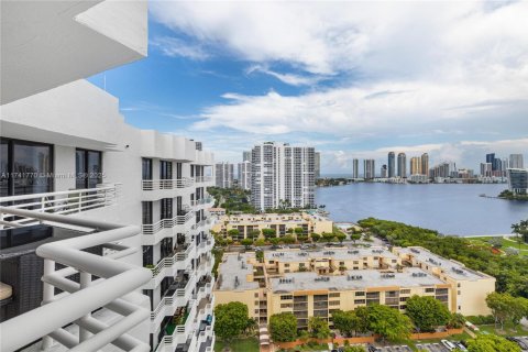 Copropriété à vendre à Aventura, Floride: 2 chambres, 91.97 m2 № 1859887 - photo 5