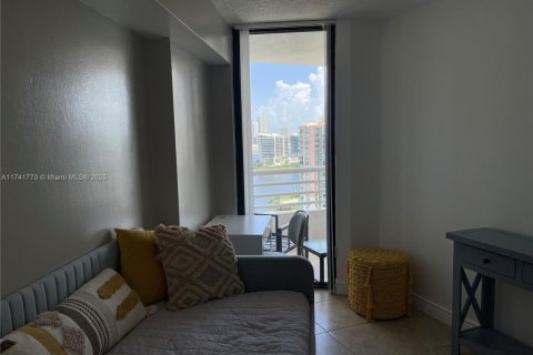 Copropriété à vendre à Aventura, Floride: 2 chambres, 91.97 m2 № 1859887 - photo 11
