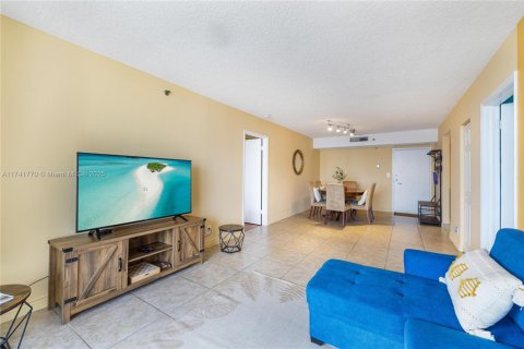 Copropriété à vendre à Aventura, Floride: 2 chambres, 91.97 m2 № 1859887 - photo 24