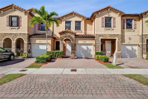 Таунхаус в Хомстед, Флорида 3 спальни, 161.65м2 № 2006095