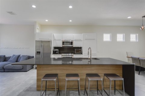 Villa ou maison à vendre à Weston, Floride: 3 chambres, 187.57 m2 № 1964817 - photo 14