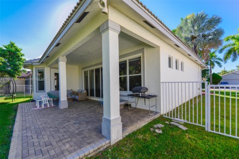 Villa ou maison à vendre à Weston, Floride: 3 chambres, 187.57 m2 № 1964817 - photo 5