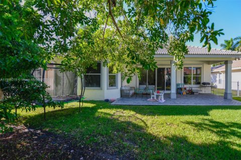 Villa ou maison à vendre à Weston, Floride: 3 chambres, 187.57 m2 № 1964817 - photo 9