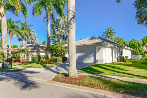 Villa ou maison à vendre à Weston, Floride: 3 chambres, 187.57 m2 № 1964817 - photo 3