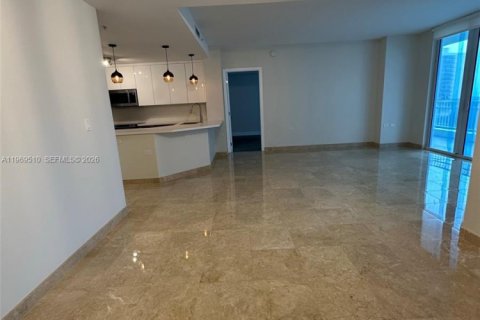 Apartment in Miami, Florida 3 bedrooms, 138.24 sq.m. № 2031006 - photo 3