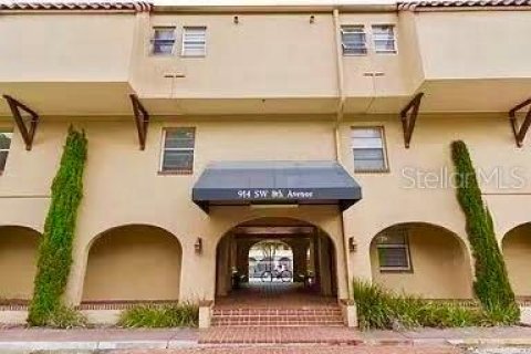 Condo in Gainesville, Florida, 4 bedrooms  № 2337232