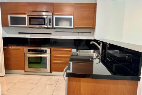 Снять в аренду кондоминиум в Майами, Флорида 1 спальня, 74.88м2, № 2049251 - фото 8
