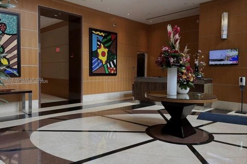 Снять в аренду кондоминиум в Майами, Флорида 1 спальня, 74.88м2, № 2049251 - фото 4