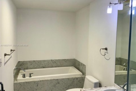 Снять в аренду кондоминиум в Майами, Флорида 1 спальня, 74.88м2, № 2049251 - фото 15