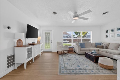 Casa en venta en Altamonte Springs, Florida, 3 dormitorios, 119.38 m2 № 2290957 - foto 23