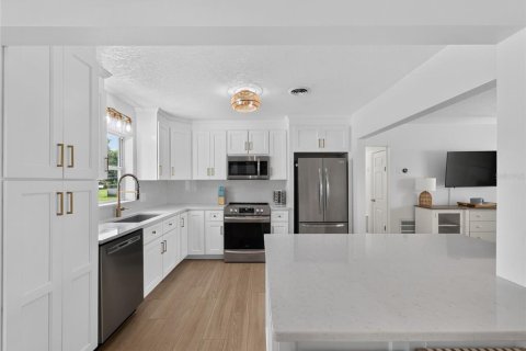 Casa en venta en Altamonte Springs, Florida, 3 dormitorios, 119.38 m2 № 2290957 - foto 16