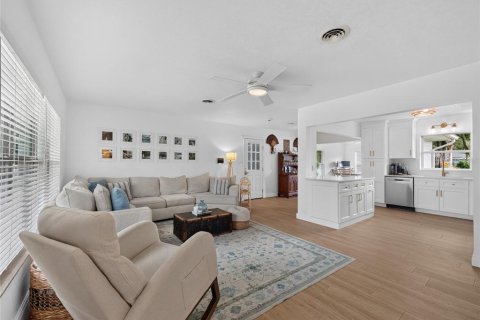 Casa en venta en Altamonte Springs, Florida, 3 dormitorios, 119.38 m2 № 2290957 - foto 11