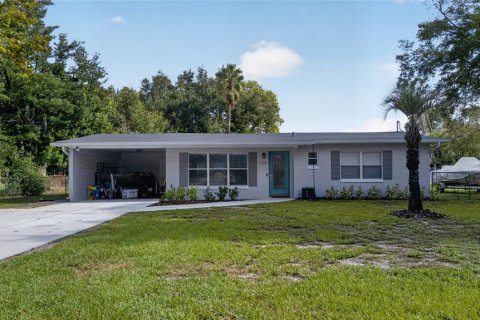 House in Altamonte Springs, Florida 3 bedrooms, 119.38 sq.m. № 2290957