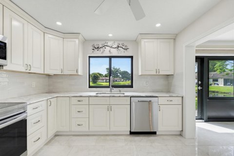 Condominio en venta en Boynton Beach, Florida, 2 dormitorios, 130.06 m2 № 2185019 - foto 14